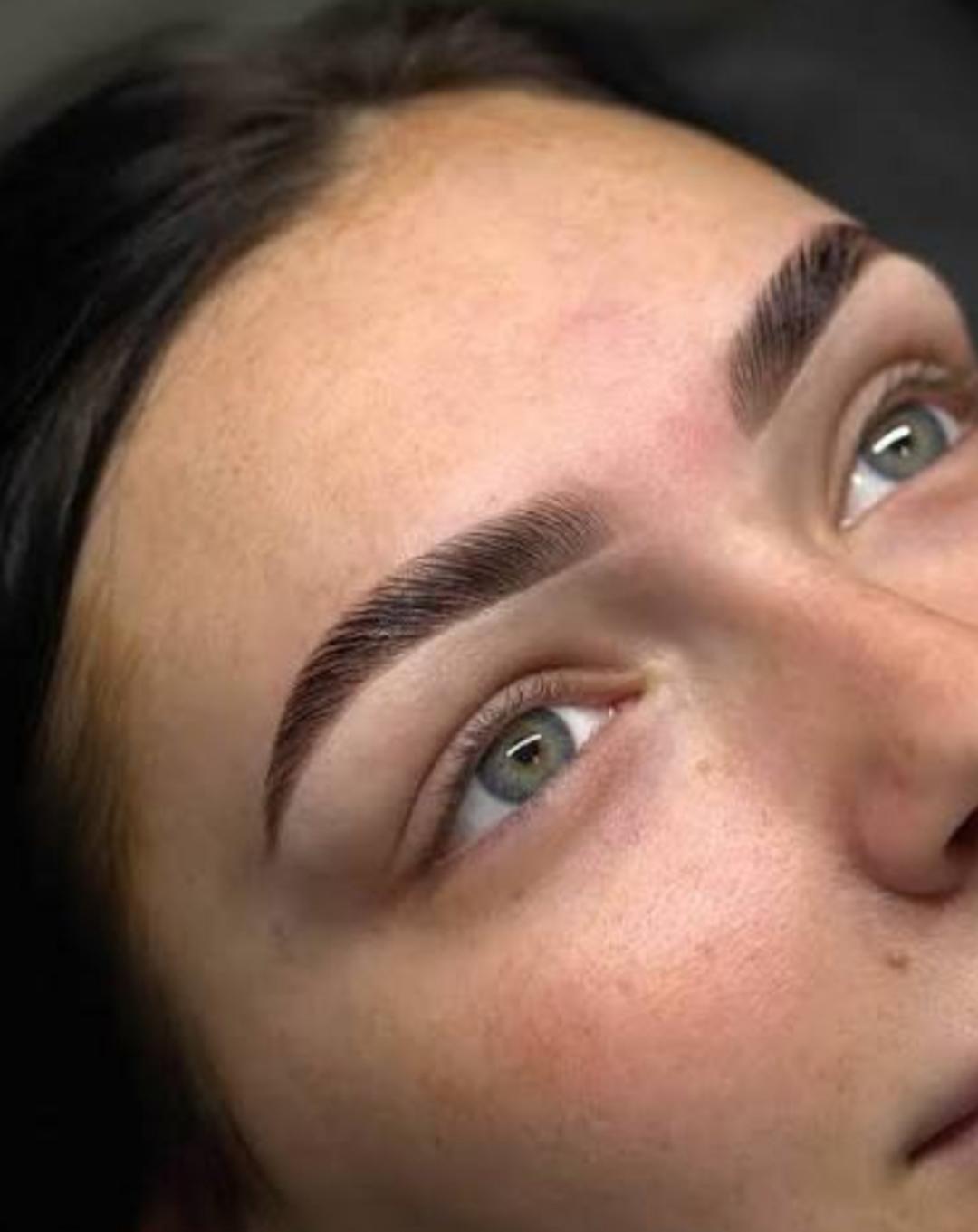 Josea beauty studio #zagreb Obrve Korekcija obrva pincetom + bojanje obrva