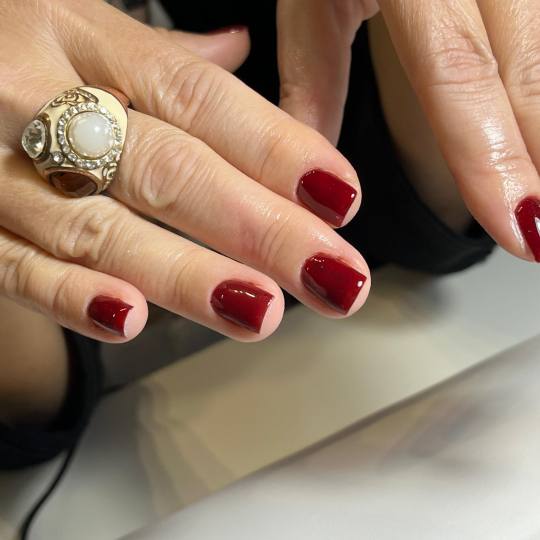 Glow Differently #zagreb Nadogradnja noktiju Ugradnja noktiju - S dužina