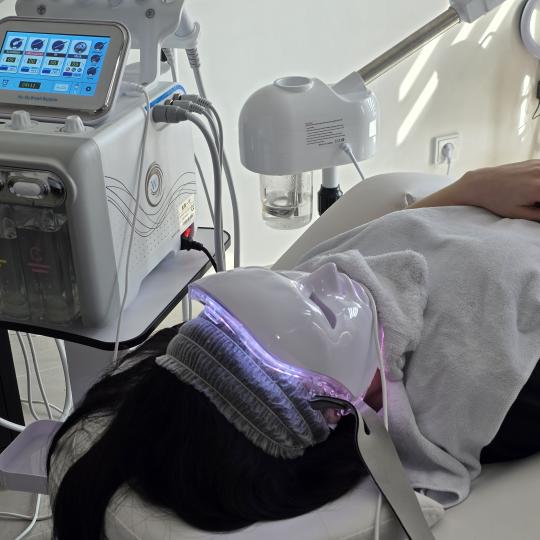 Le Luxe by Janet usluga