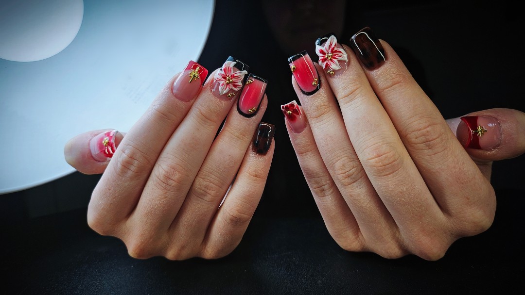 TINA NAIL ART STUDIO #velika-gorica Nadogradnja noktiju Ugradnja noktiju - M dužina
