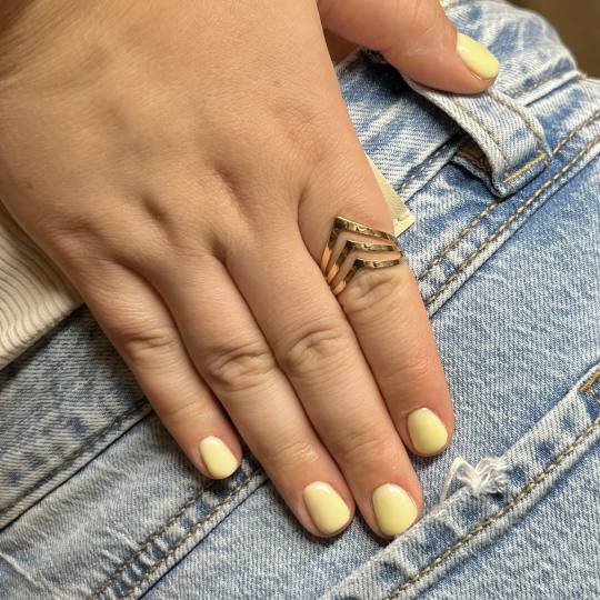 Mia’s Beautique #zagreb Manikura Gradivni trajni lak - ruke