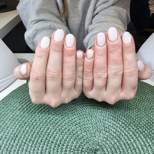 House of Beauty #zagreb Gel lak Gradivni trajni lak i BIAB Biab tehnika, učvršćivanje noktiju pow