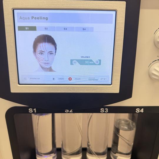 Luxelumíe #zagreb Tretman lica Hydrafacial tretman lica + vrata U Hydrafacial tretmanu koriste se s