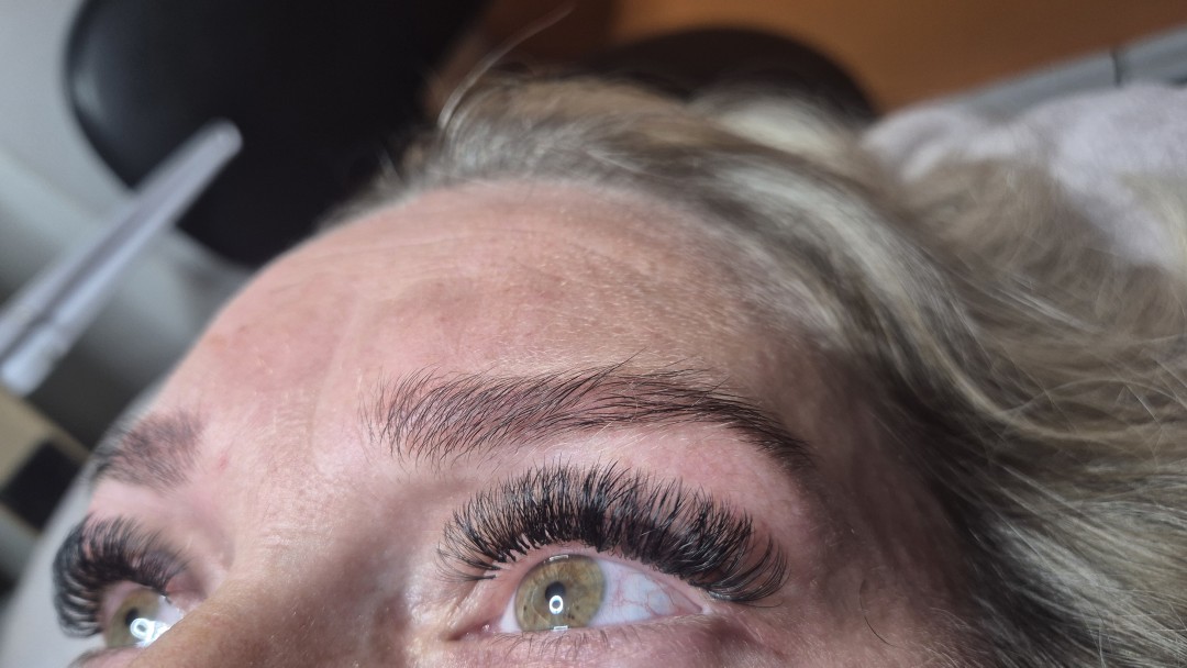 Studio Extreme #zagreb Uvijanje, kovrče i valovi Fen frizura na valove - poluduga kosa