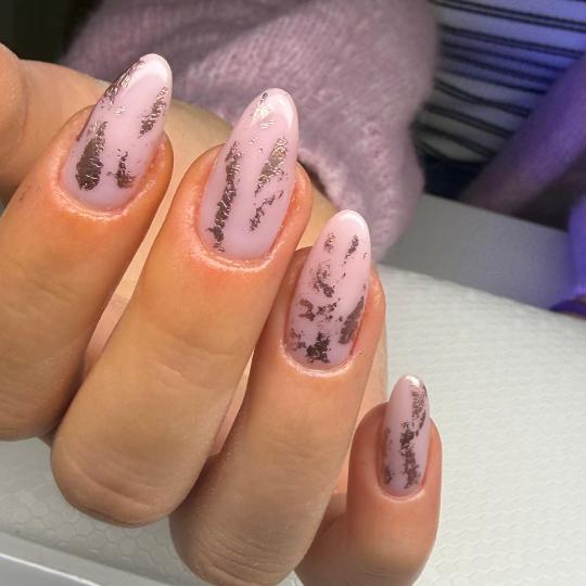 AMG beauty #zagreb Izlivanje noktiju Nadopuna noktiju - L dužina