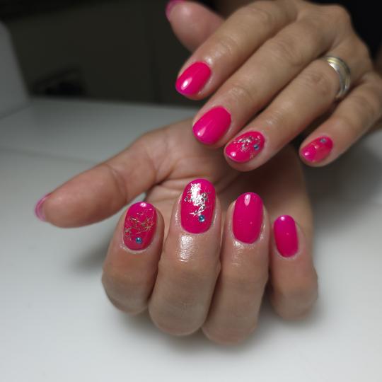 Tinails usluga