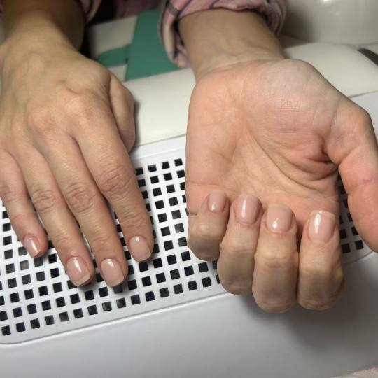 Glow Differently #zagreb Manikura Manikura + trajni lak