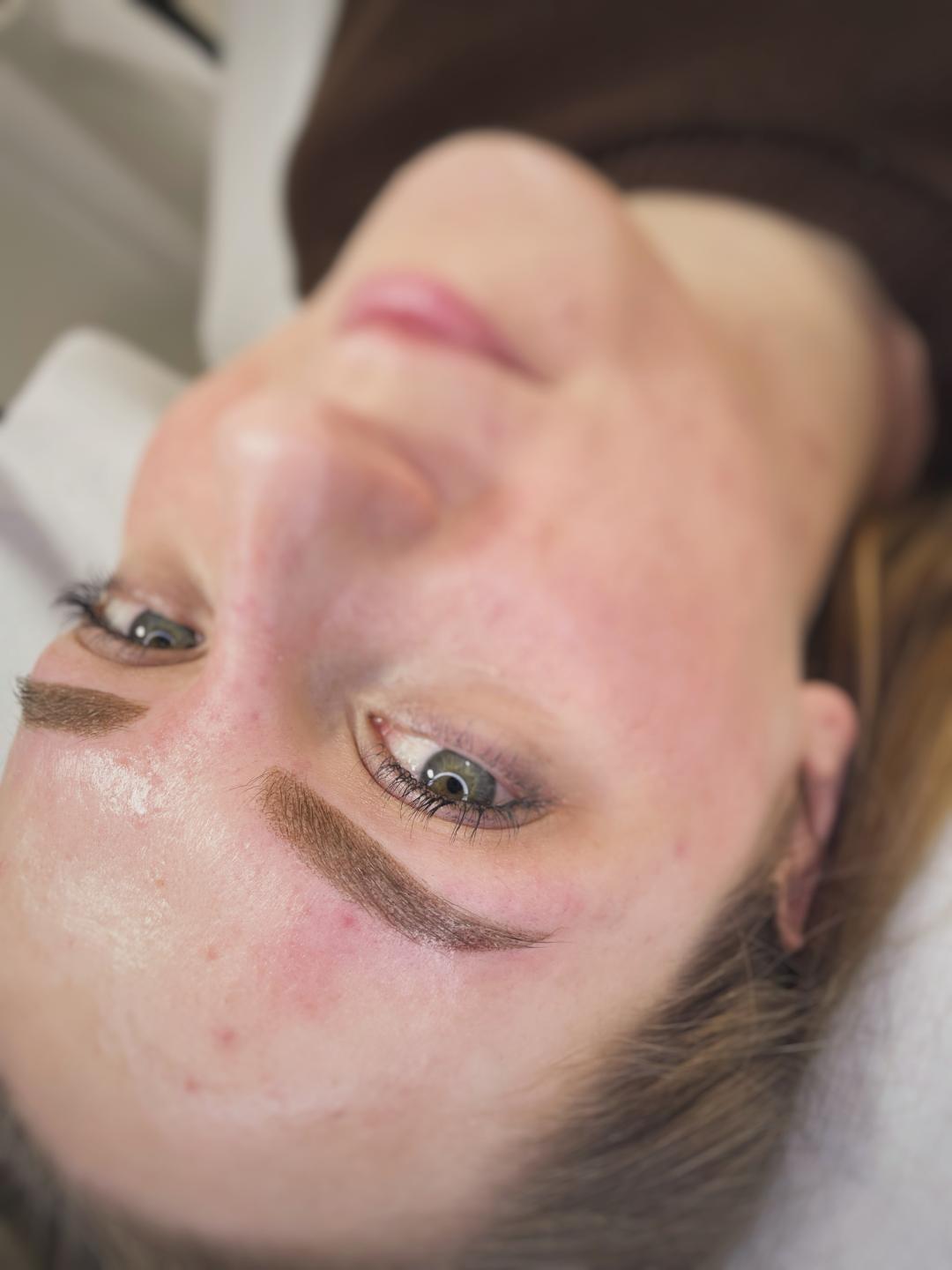 Petite beauté #zagreb Trajna šminka Puder obrve