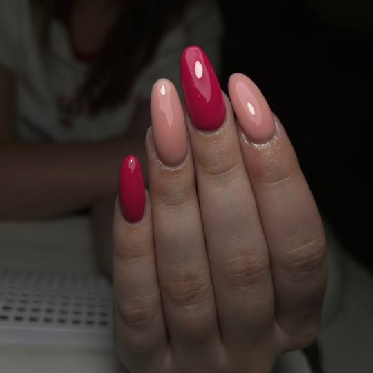 Glow Differently #zagreb Nadogradnja noktiju Ugradnja noktiju - S dužina