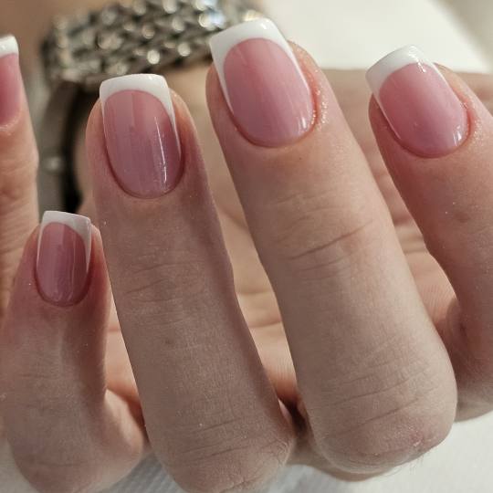 Lorena's magic #zagreb Manikura Manikura + trajni lak