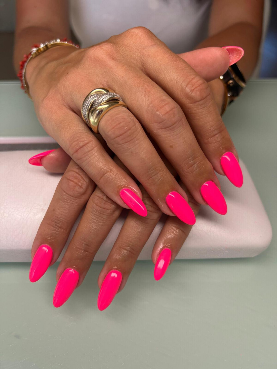 Beauty Centar Miss #zagreb Izlivanje noktiju Izlivanje noktiju gelom - M dužina