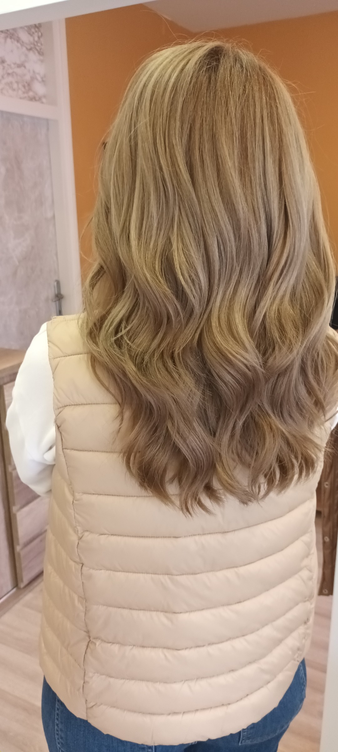 Prestige by Jasmina Žugec #varazdin Bojanje kose Preljev + šišanje + fen frizura - duga kosa