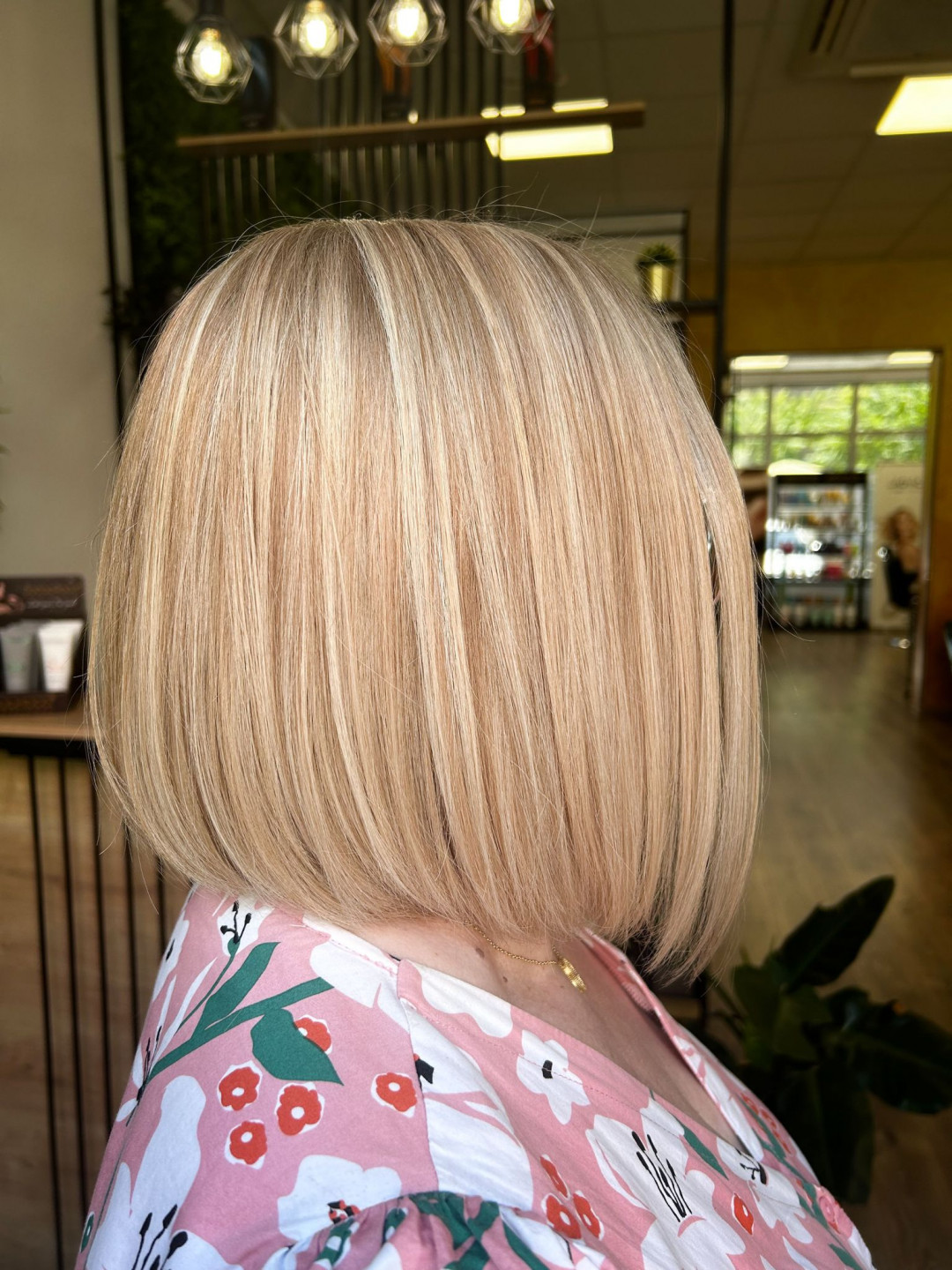 Klasični pramenovi - do 50g boje - Epic Hair Design, Zagreb Ombre, sombre, balayage Frizerski saloni Ombre, sombre, balayage, Zagreb, Črnomerec