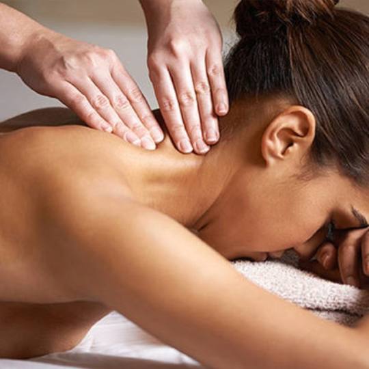 Touch #varazdin Klasična masaža Masaža leđa svijećom + poklon masaža lica + vrata + dekoltea O