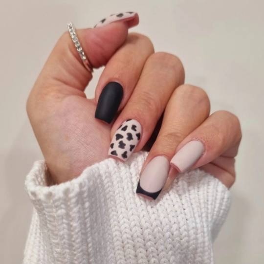 Bad Lilly #zagreb Manikura Ugradnja noktiju sa šablonima - L / XL dužina noktiju