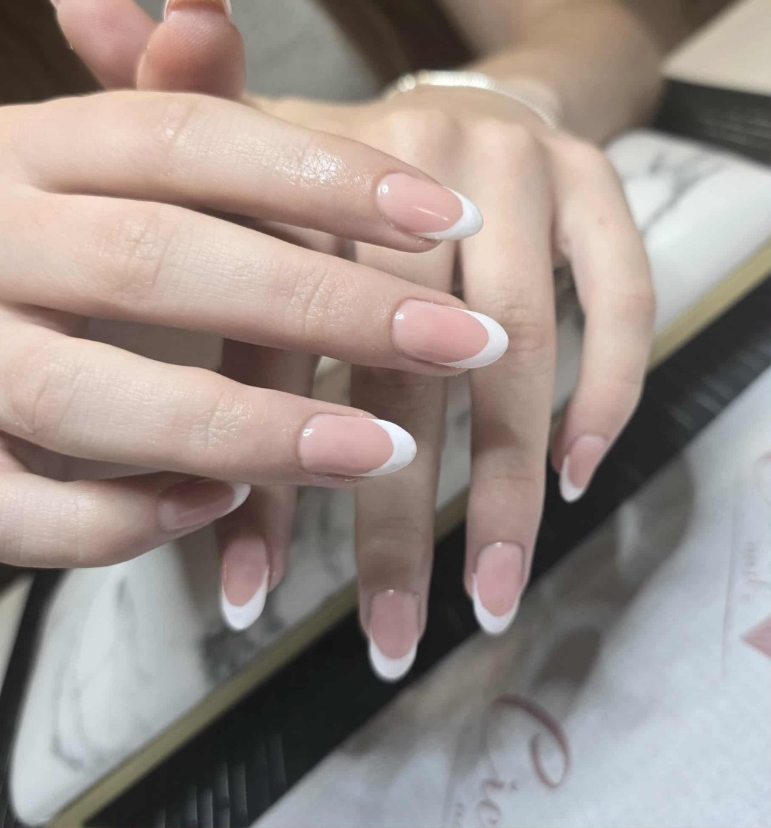 Aroma Sanja beauty & više #zagreb Nadogradnja noktiju Ugradnja noktiju - M dužina