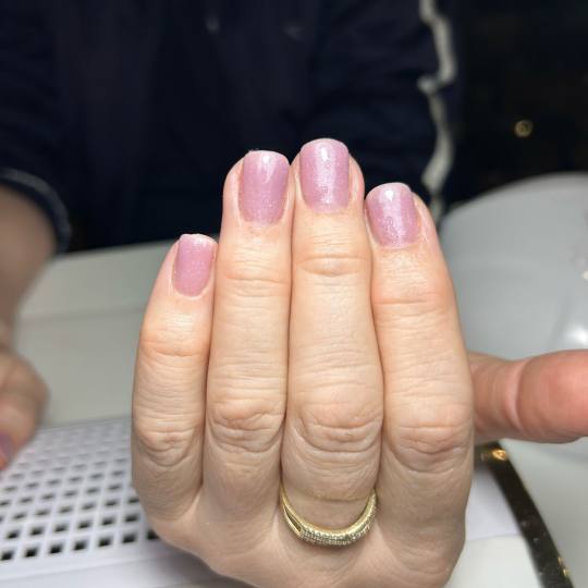 Glow Differently #zagreb Manikura Manikura + trajni lak