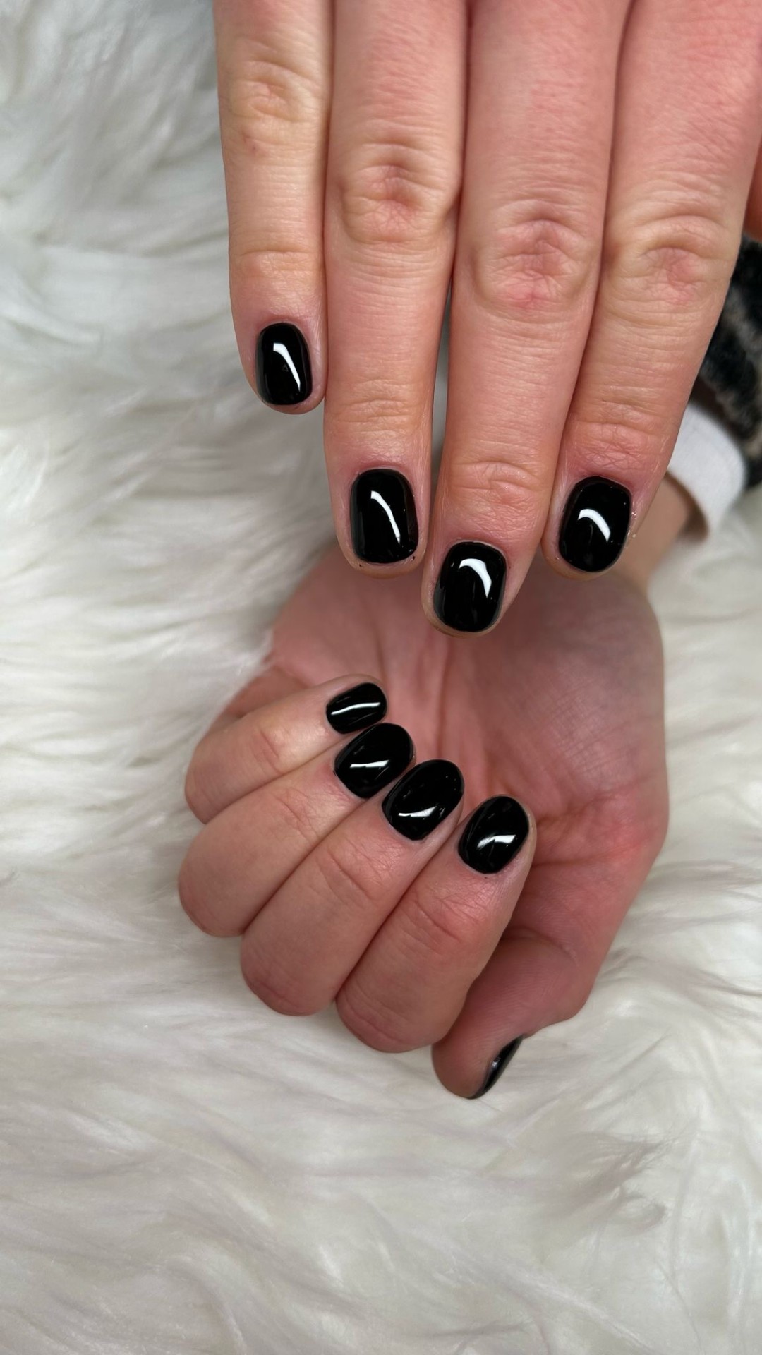 Trajni lak - ruke - Beauty Studio Amina, Zagreb Gel lak Nokti Gel lak, Zagreb, Gornja Dubrava