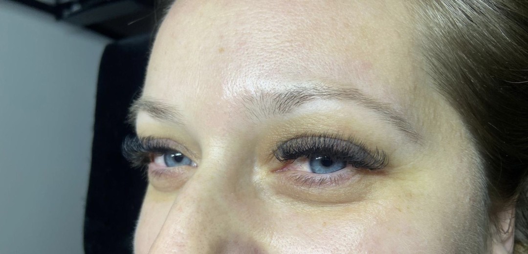 Glam Up Lash Extensions #zagreb Nadogradnja trepavica Ugradnja volumenskih trepavica