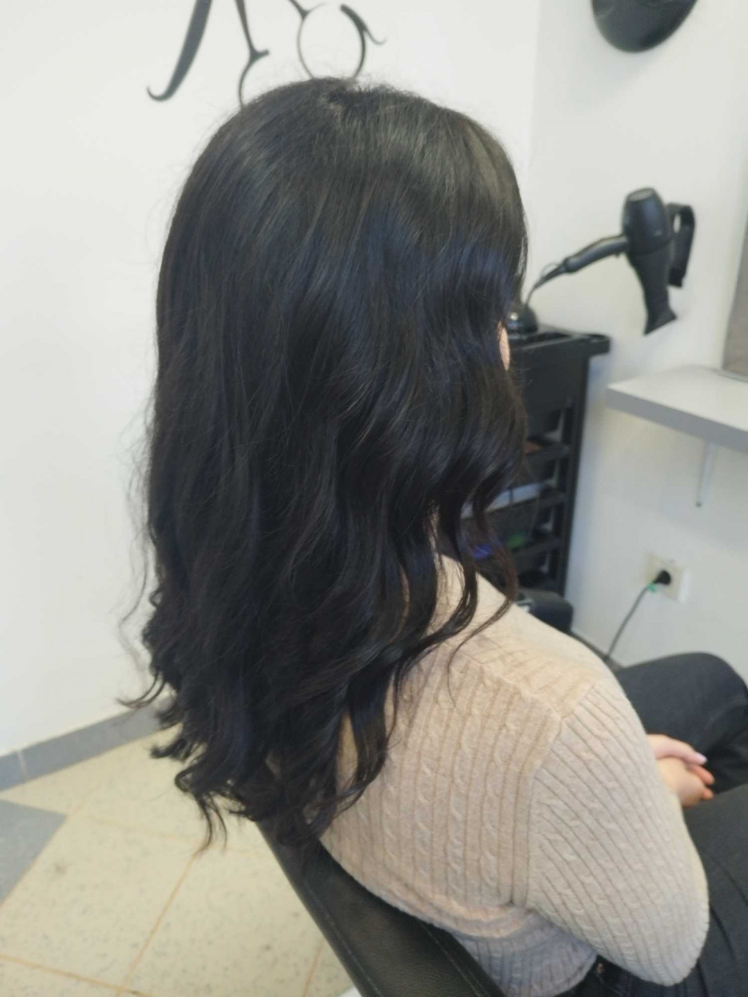 Silvija #zagreb Bojanje kose Bojanje cijele dužine + fen frizura + šišanje - duga kosa