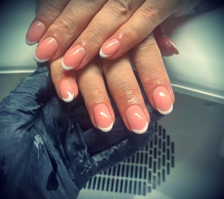 Medusa #osijek Manikura Francuska manikura