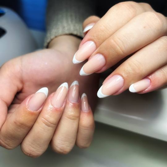 Zen Spot #zagreb Gel lak Ugradnja noktiju dual tipse / gel