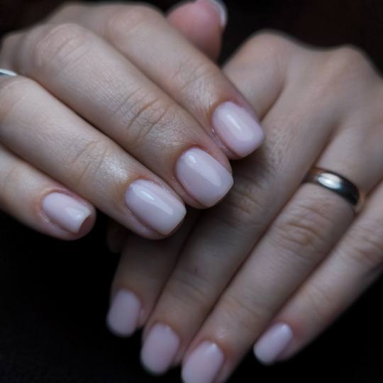 Beauty studio Maja #zagreb Gel lak Ojačani trajni lak - ruke s veličina