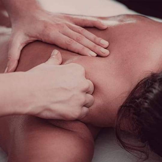 Antiage beauty room Lady Goga #zagreb Masaža leđa