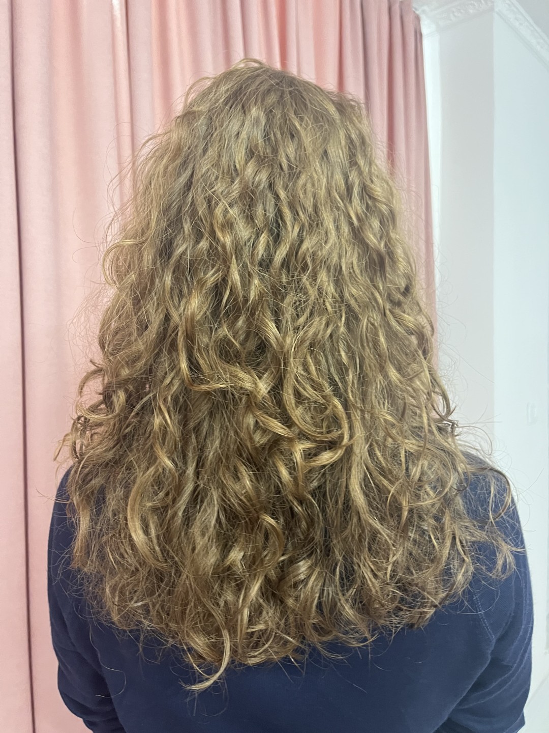 Beauty Studio Amina #zagreb Minival Minival + fen frizura - poluduga kosa