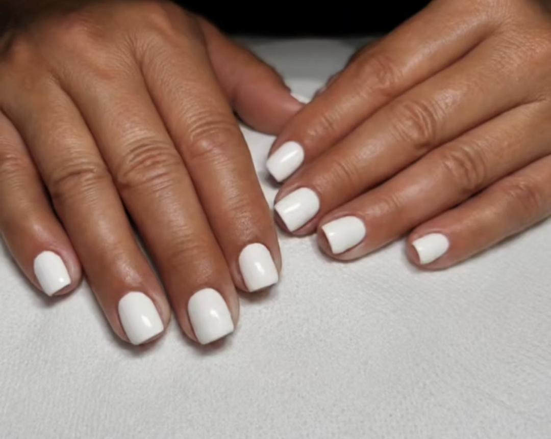 Josea beauty studio #zagreb Nadogradnja noktiju Nadogradnja noktiju gelom - S dužina