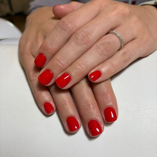 Glow Differently #zagreb Manikura Manikura + trajni lak