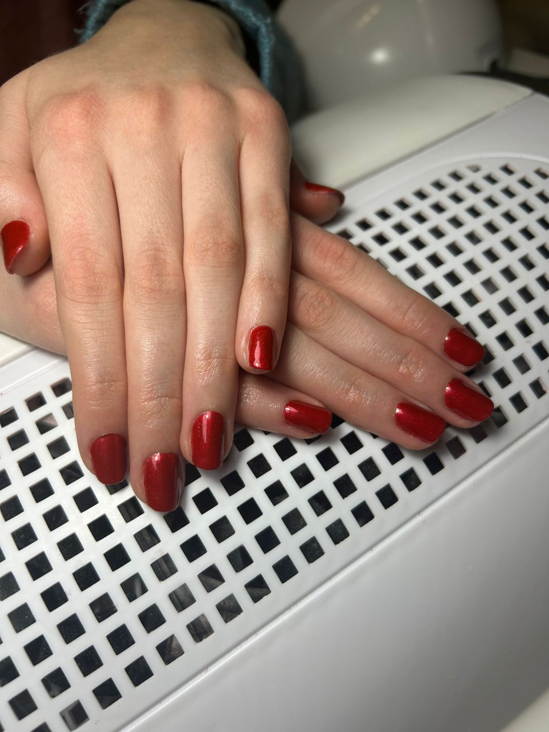 Manikura + trajni lak - Glow Differently, Zagreb Manikura Nokti Manikura, Zagreb, Donji grad - Centar