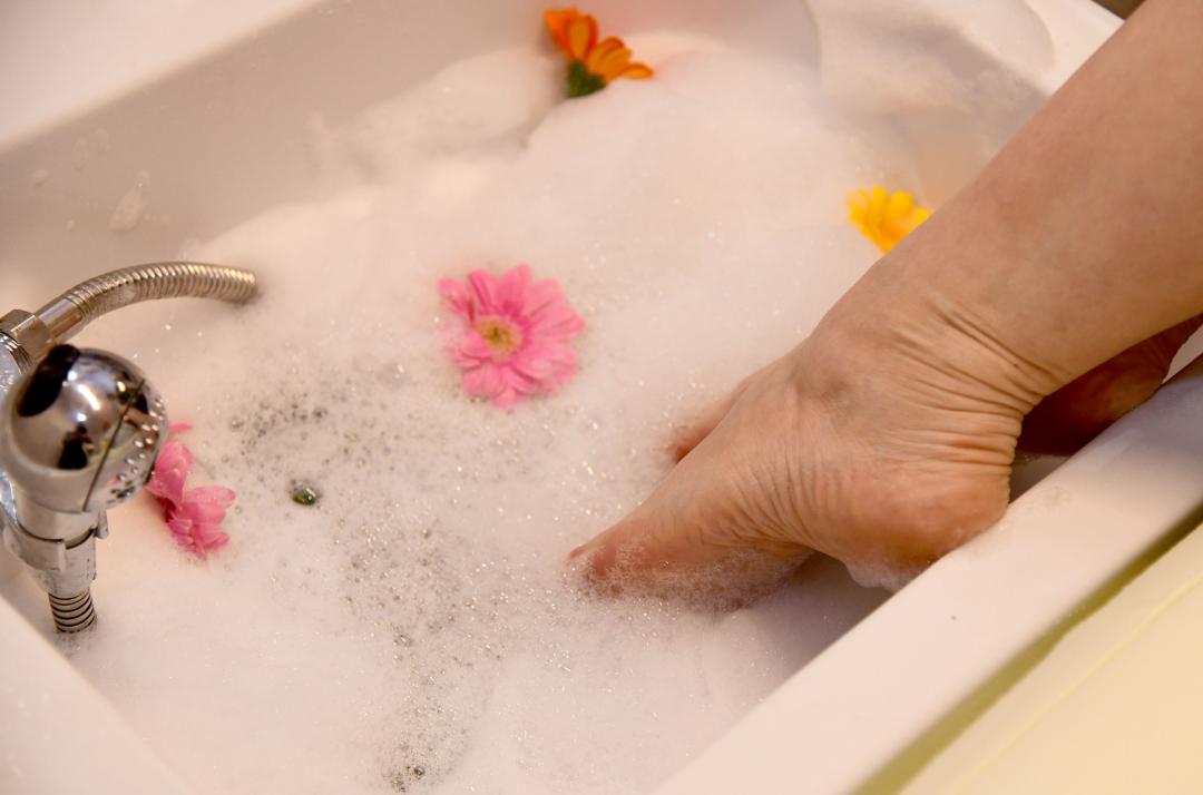 Estetska pedikura + trajni lak - La Grotta Spa by Dreams clinic, Rijeka Estetska pedikura Nokti Estetska pedikura, Rijeka, Centar