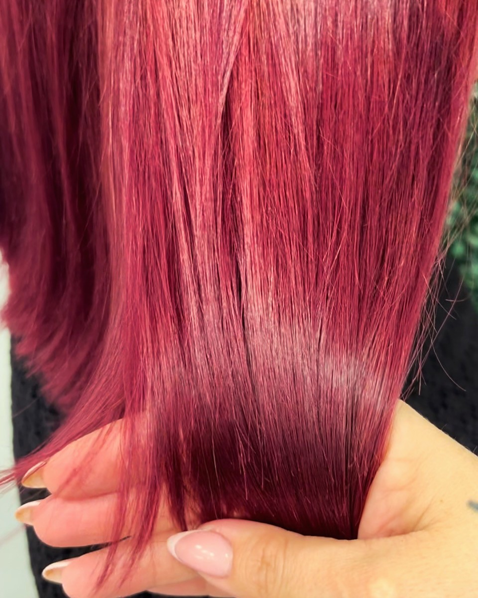 Bojanje cijele dužine + feniranje - duga kosa - Jo, Split Bojanje kose Frizerski saloni Bojanje kose, Split, Centar