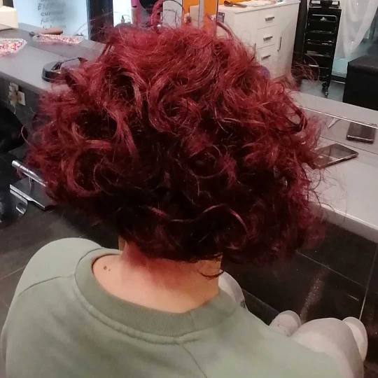 Studio Divas #rijeka Bojanje kose Bojanje cijele dužine - kratka kosa bojanje šišanje