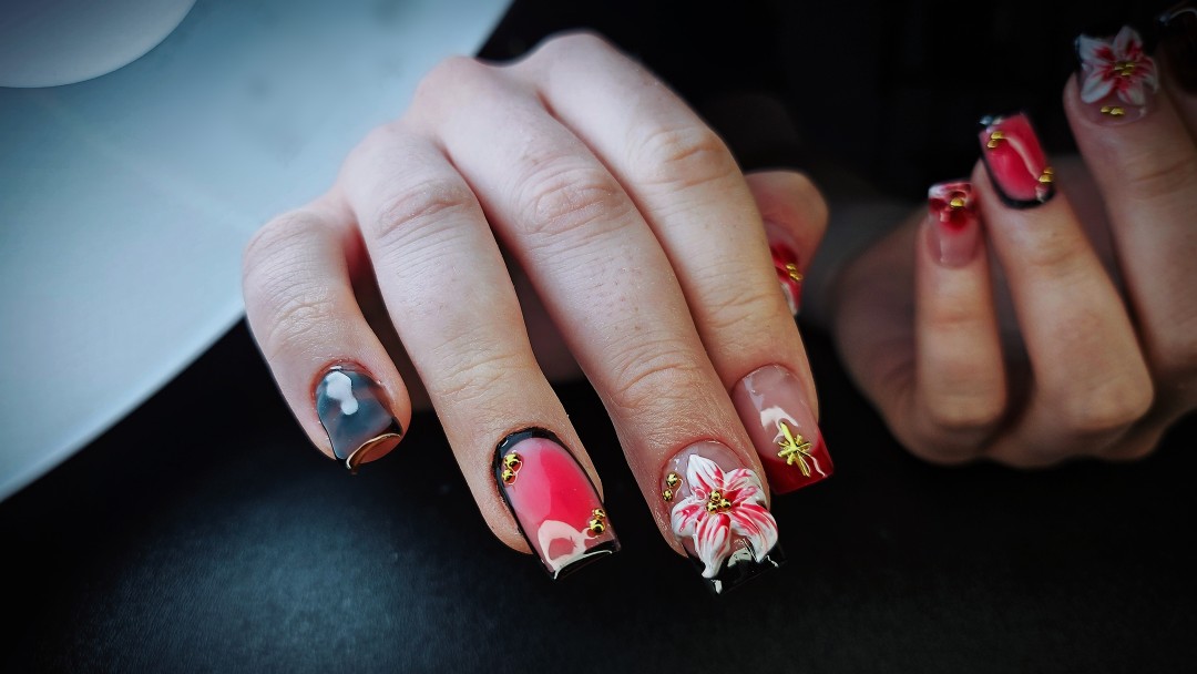 TINA NAIL ART STUDIO #velika-gorica Nadogradnja noktiju Ugradnja noktiju - M dužina