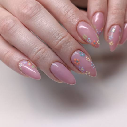 Ivy's Beauty Studio & Academy #zagreb Ukrašavanje noktiju Crtani nail art po noktu - jednostav