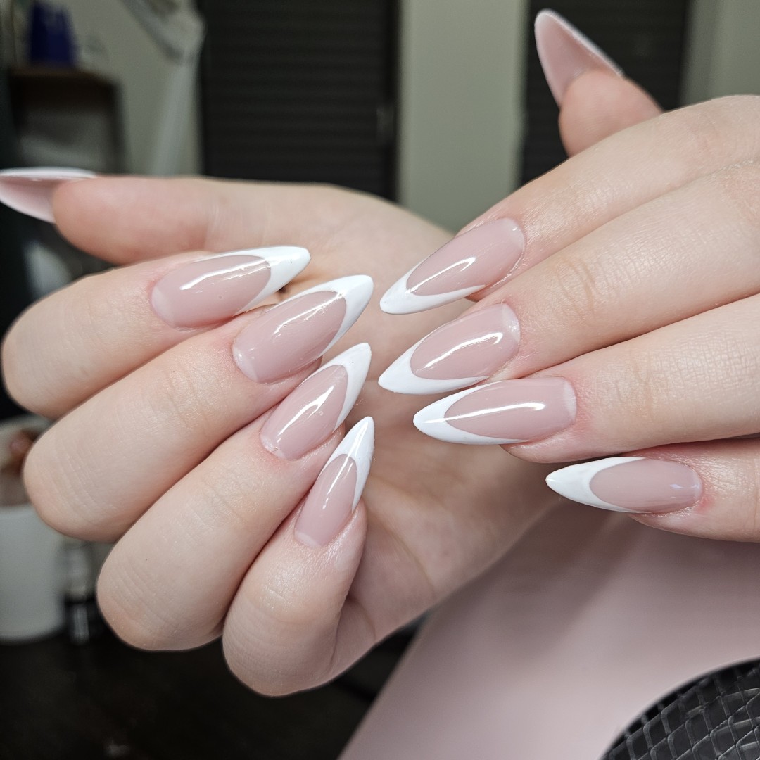 Beauty & Bliss #zagreb Korekcija noktiju Korekcija noktiju gelom - L dužina