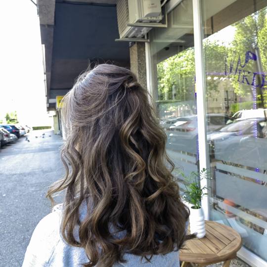 Wikleraj & Frajeraj #zagreb Uvijanje, kovrče i valovi Kovrčanje kose sušilom za kosu - duga kosa