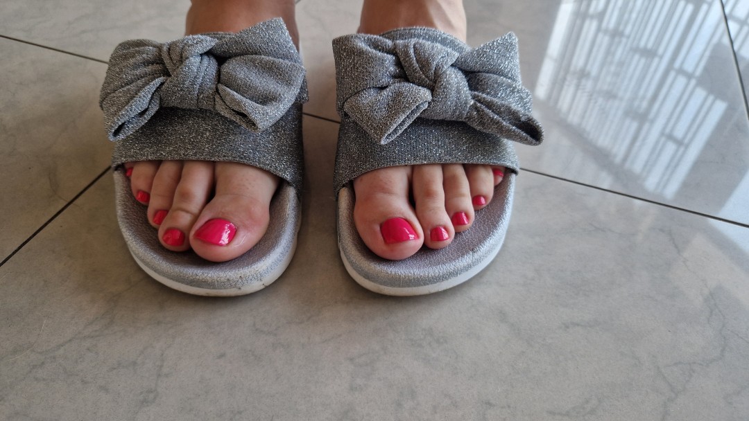 B'live beauty centar #pula Estetska pedikura Estetska pedikura + trajni lak