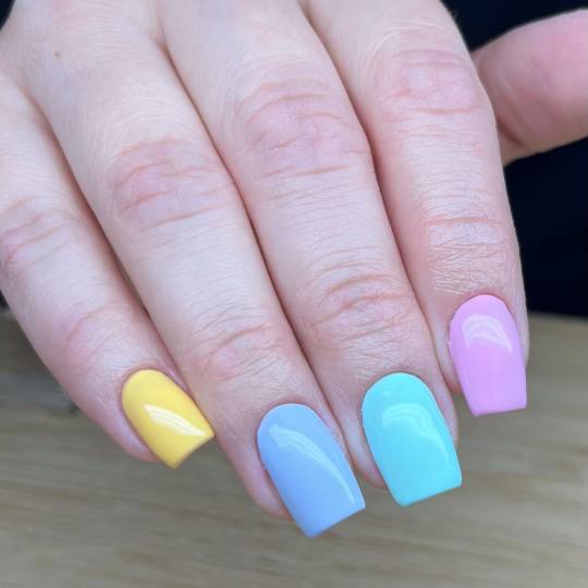 Minie #zapresic Korekcija noktiju Korekcija / nadopuna noktiju