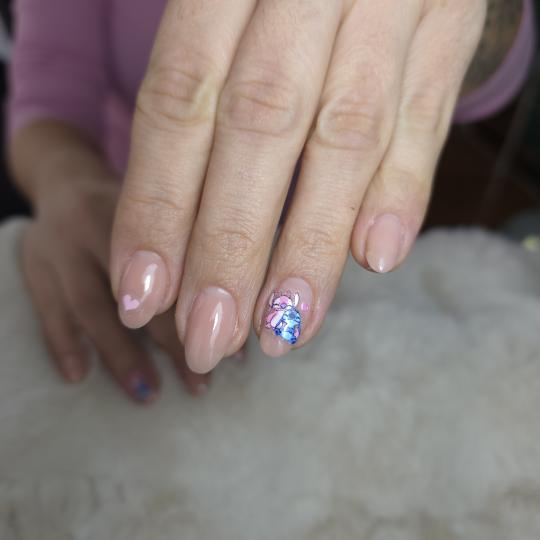 Daniva brow and beauty usluga