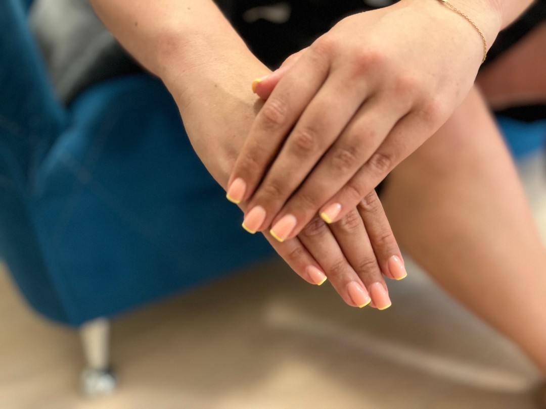 Hanni Beauty #split Ojačavanje noktiju Ojačavanje prirodnih noktiju gelom