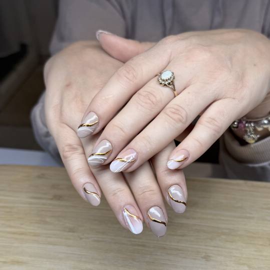 Minie #zapresic Korekcija noktiju Korekcija / nadopuna noktiju