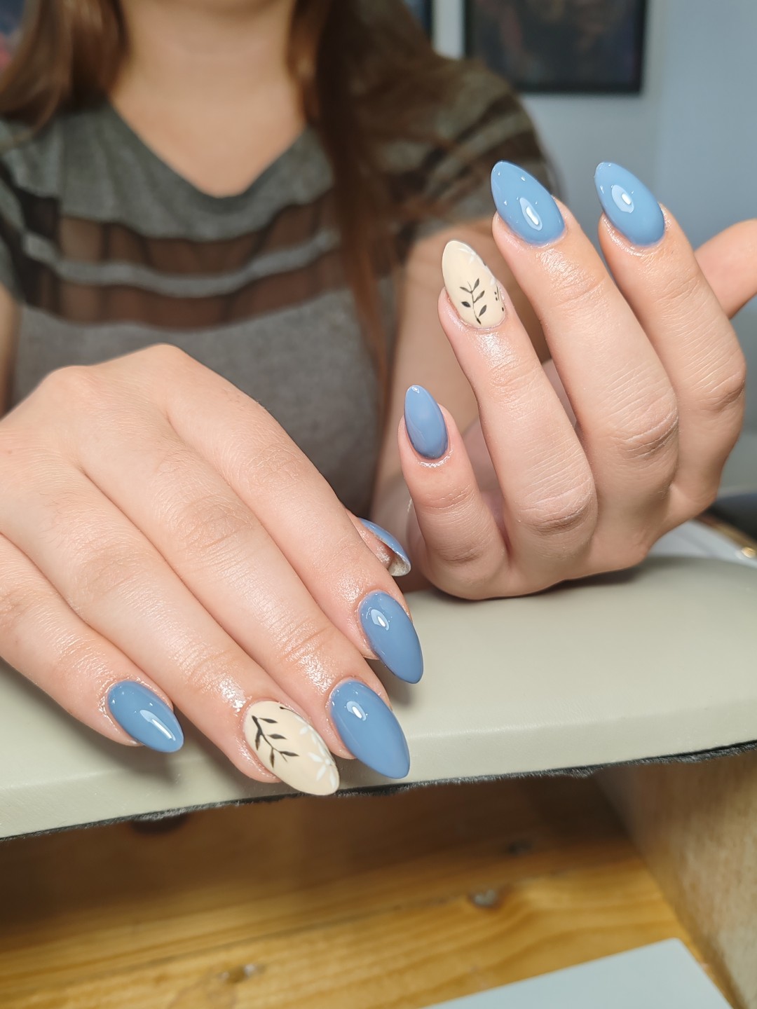 Beautique Nina #zagreb Ojačavanje noktiju Ojačavanje prirodnih noktiju gelom