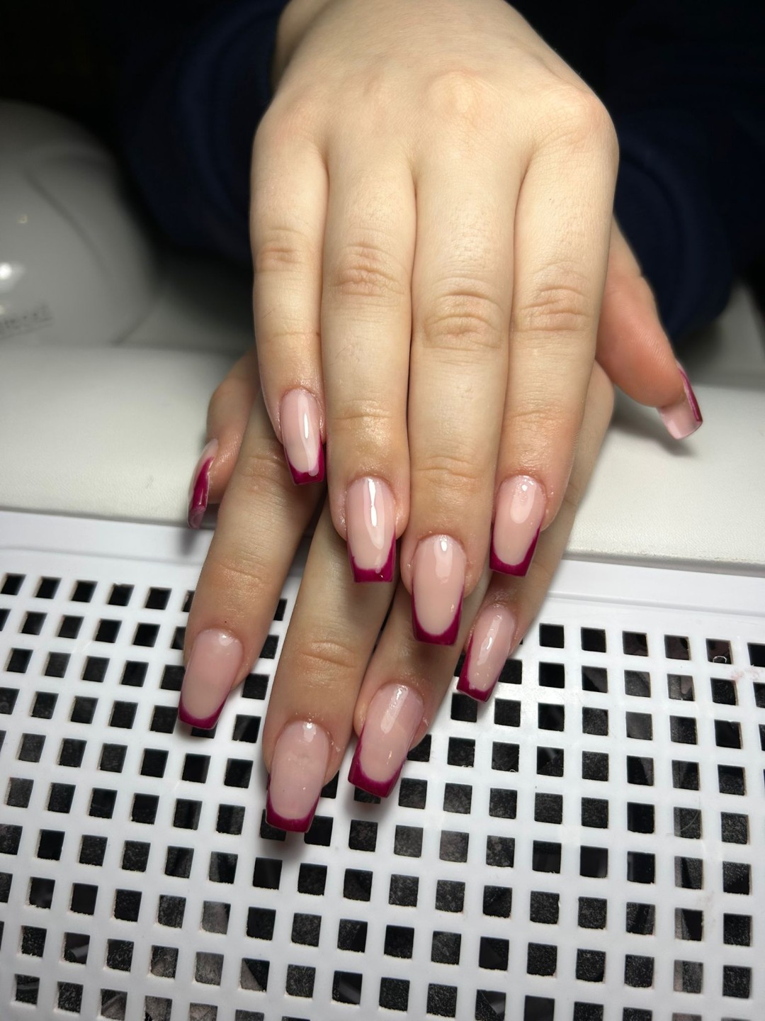 Ugradnja noktiju - M dužina - Glow Differently, Zagreb Nadogradnja noktiju Nokti Nadogradnja noktiju, Zagreb, Donji grad - Centar