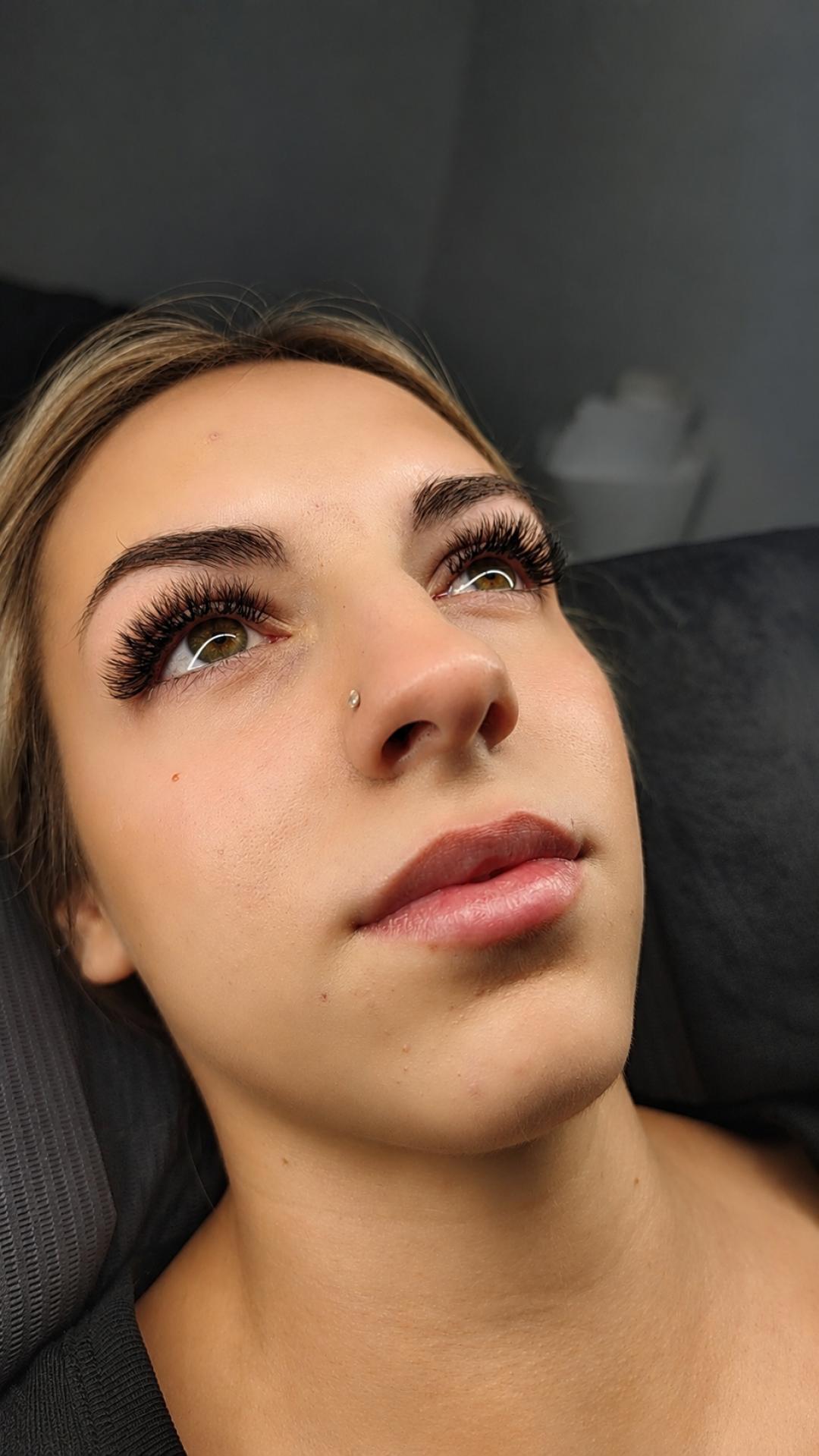 Ina Beauty Studio #rijeka Nadogradnja trepavica Ugradnja volumenskih trepavica - 2D / 5D