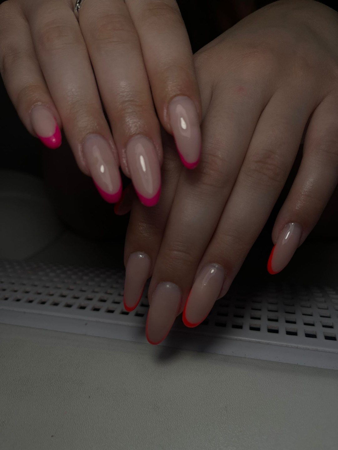 Glow Differently #zagreb Nadogradnja noktiju Ugradnja noktiju - M dužina