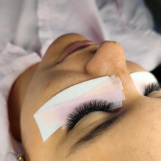 Ina Beauty Studio #rijeka Nadogradnja trepavica Ugradnja volumenskih trepavica - 2D / 5D
