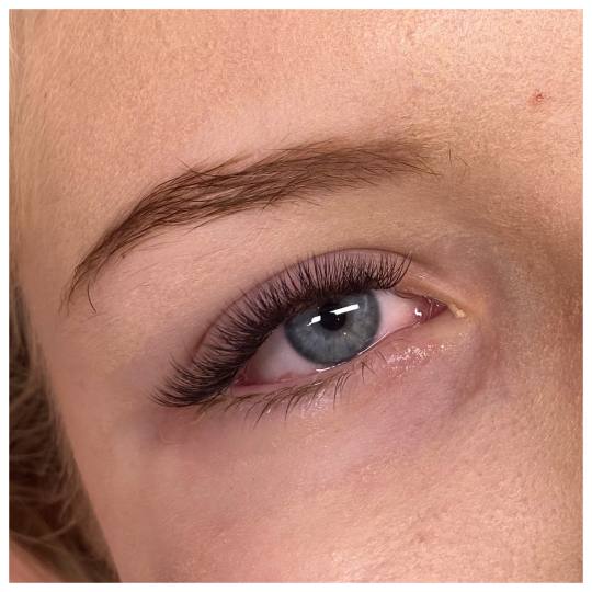 Livi Beauty #zagreb Nadogradnja trepavica Nadopuna megavolumen trepavica